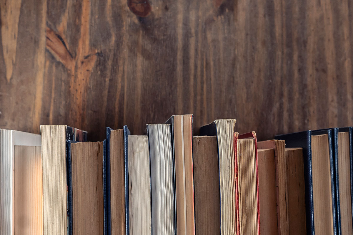 Livros científicos e estudos sobre sono e saúde